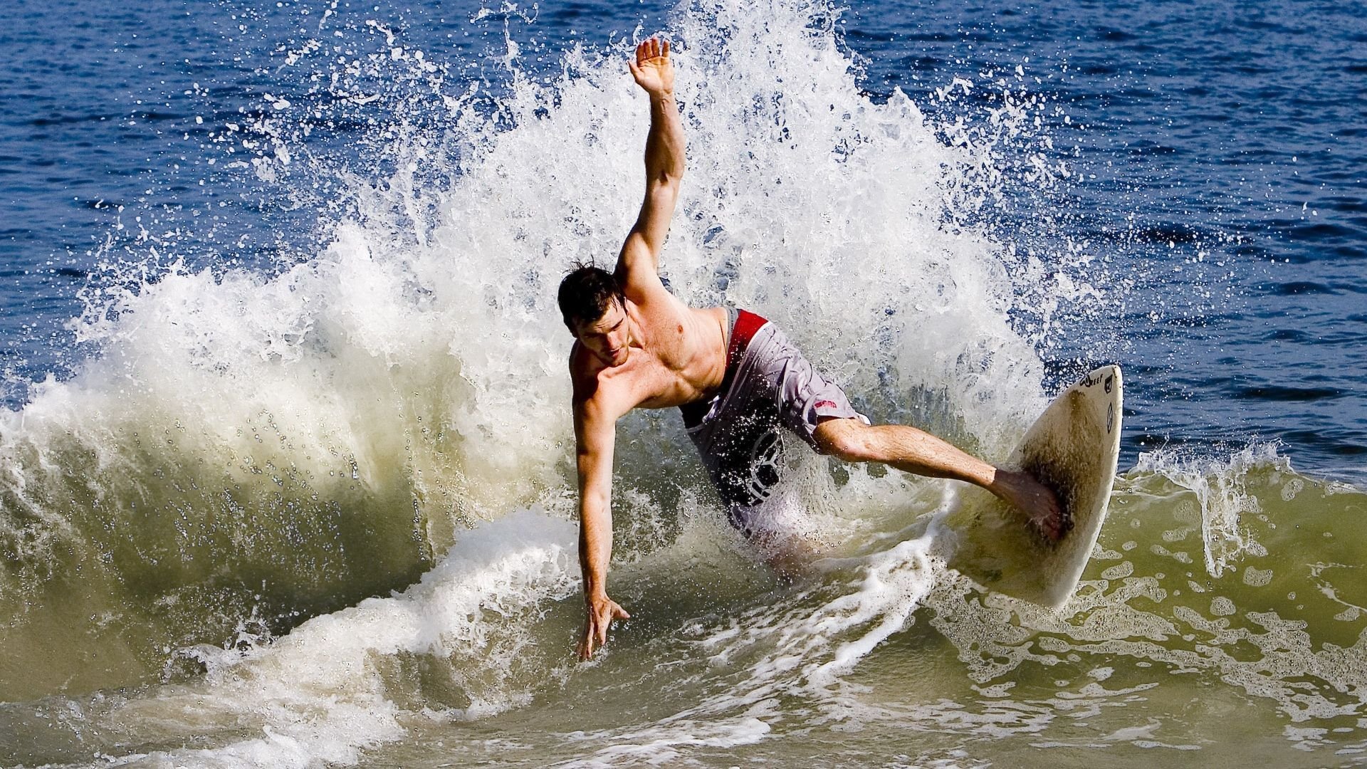 川崎前锋与横滨水手激烈对决,川崎前锋 横滨