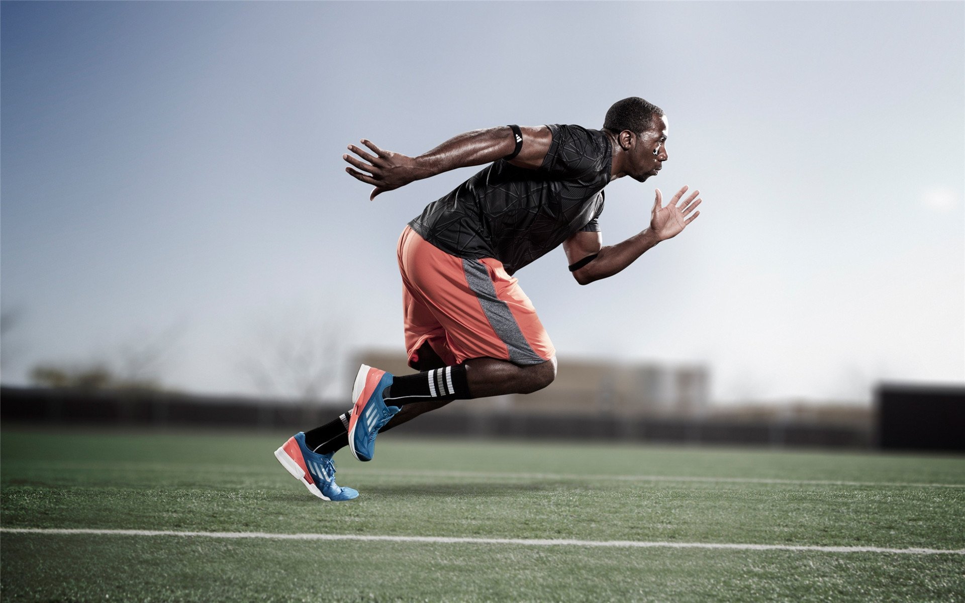 贵州男篮千方百计争取胜利，拼尽全力，贵州省男篮